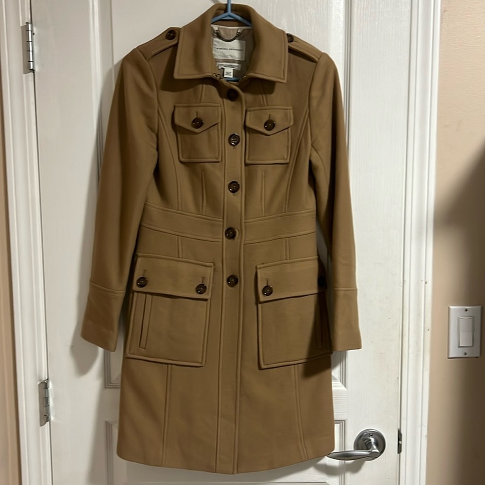 Banana Republic Wool Coat made of Italian Fabric